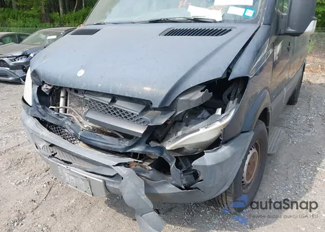 2013 Mercedes-Benz Sprinter 2500 High Roof из США, поврежденный, VIN WDZPE8CC0D5803212